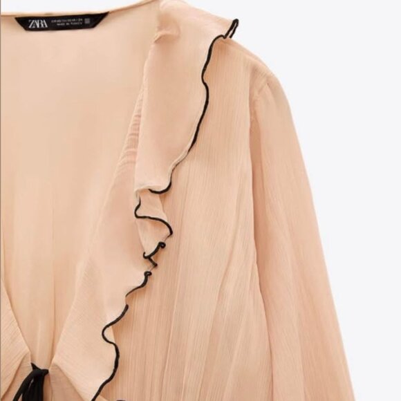 New Zara ruffled dress with bows, featuring a V-neck, long sleeves, - Picture 3 of 7